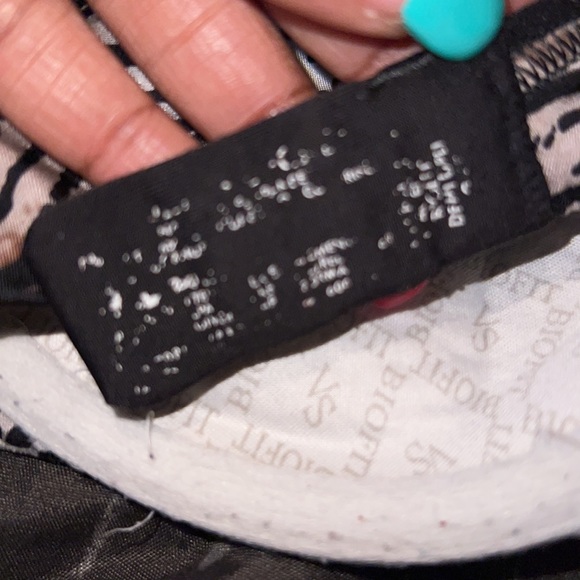 2/$20 🦓 🐆VS BIOFIT Animal Print WILD SPARKLE PADDED BRA!! *See video - Picture 7 of 7